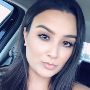 Meet your Posher, Lea